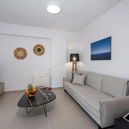 A Heaven View Park Hideaway - Chania Nest Apartment *