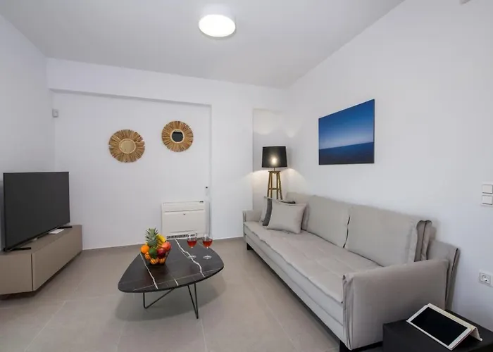 A Heaven View Park Hideaway - Chania Nest Apartament *